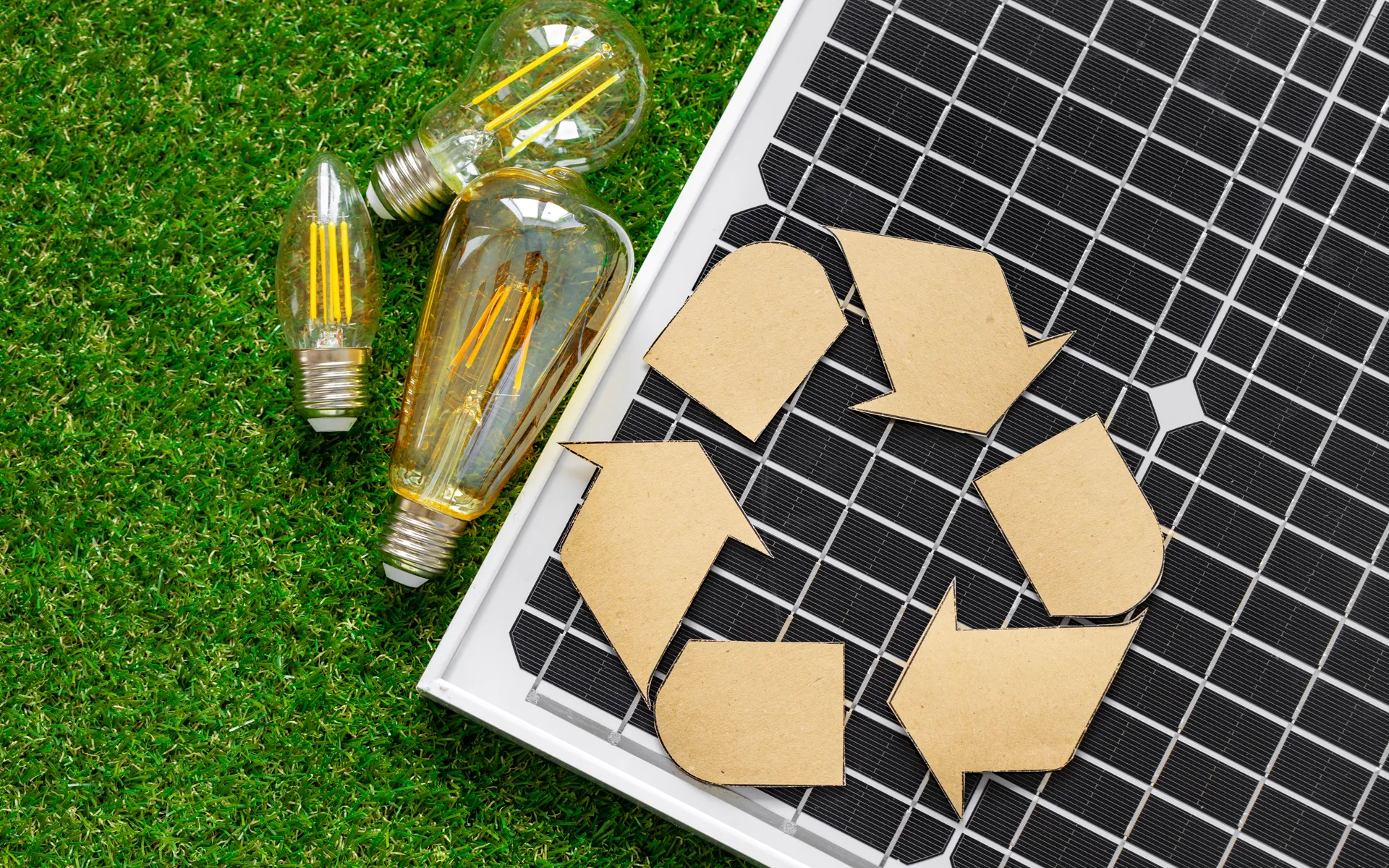 Solar panel recycling